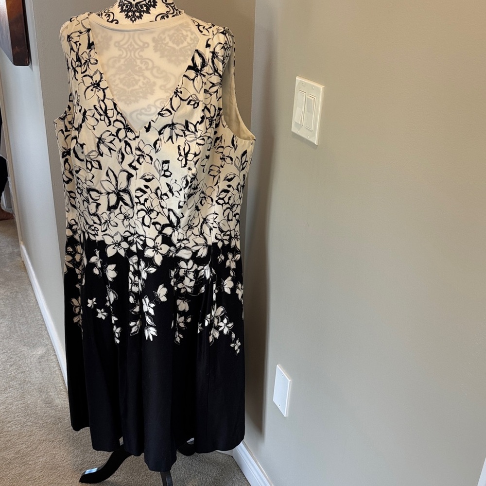 Lauren Ralph Lauren Black and Cream Floral Midi Dress